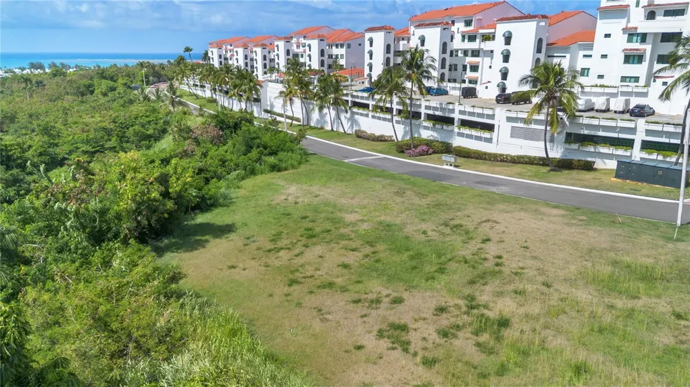 62 LAS VISTAS Rio Grande, PR 00745