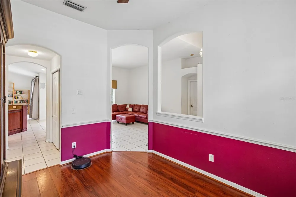 2302 TOWERING OAKS CIRCLE Seffner, FL 33584