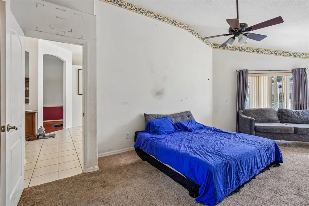2302 TOWERING OAKS CIRCLE Seffner, FL 33584