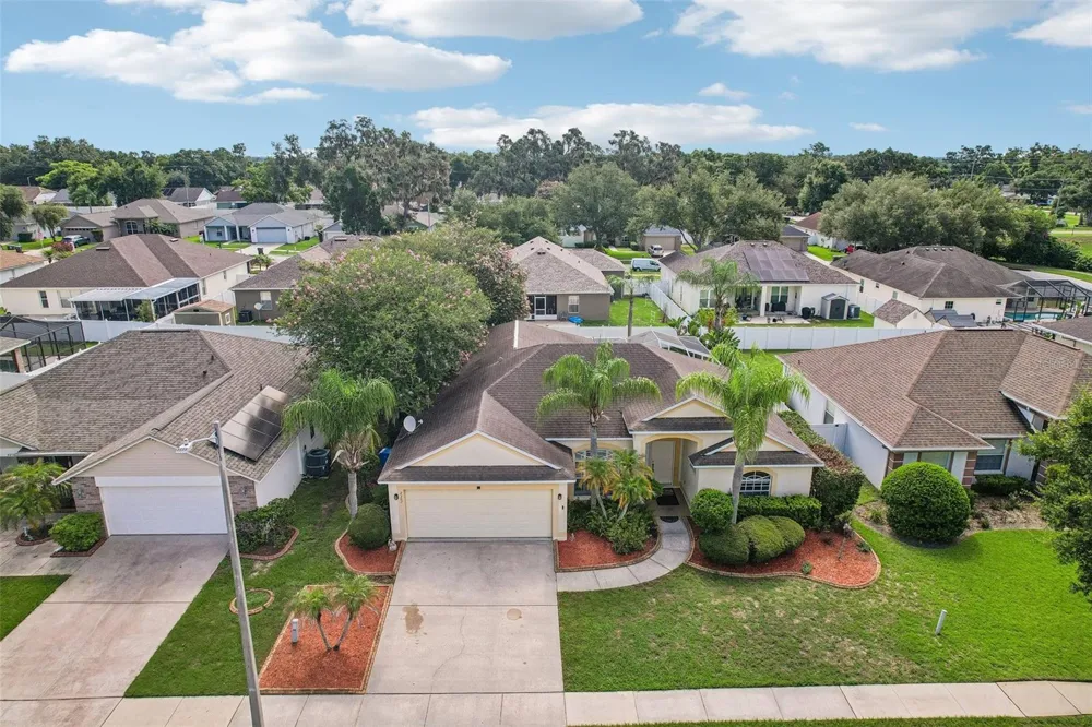 2302 TOWERING OAKS CIRCLE Seffner, FL 33584