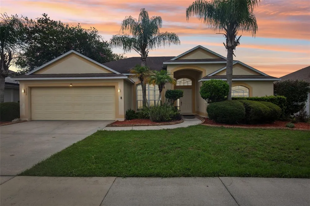 2302 TOWERING OAKS CIRCLE Seffner, FL 33584