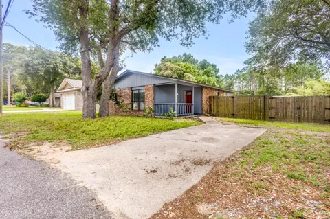 912 Al Hammett Road