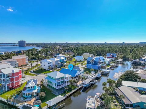1001 Lighthouse Lagoon Court