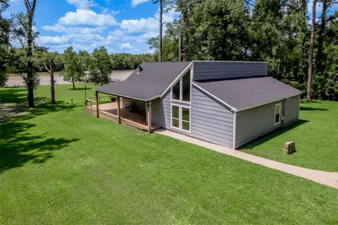 172 Lake Drive