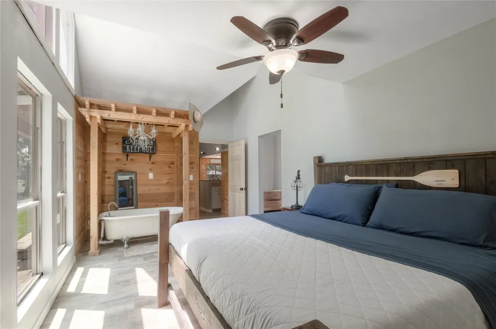 172 Lake Drive Trinity, TX 75862