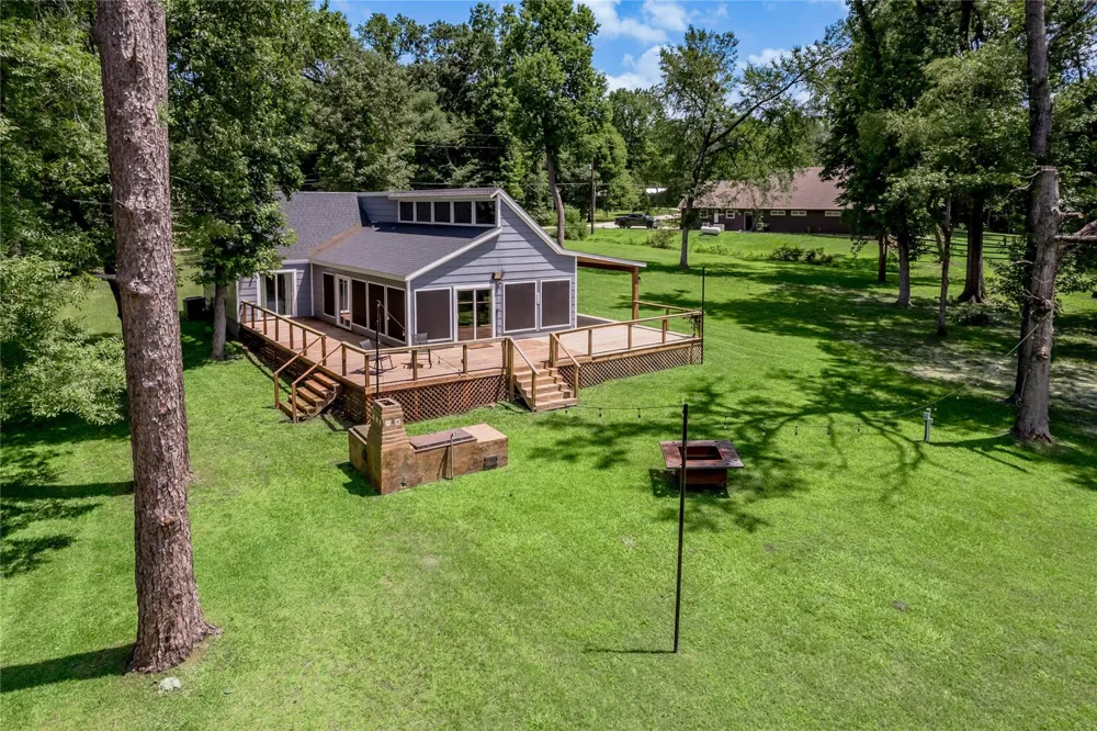 172 Lake Drive Trinity, TX 75862