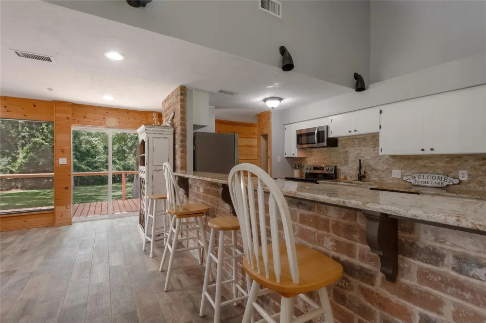 172 Lake Drive Trinity, TX 75862