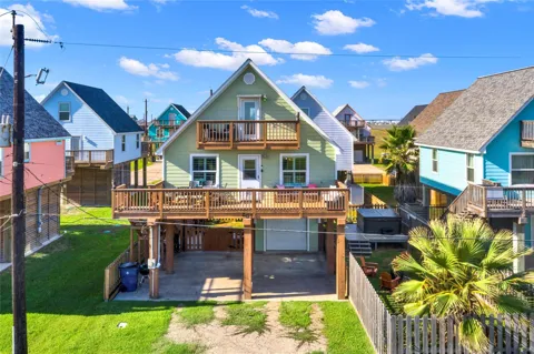 207 Sandpebble Place