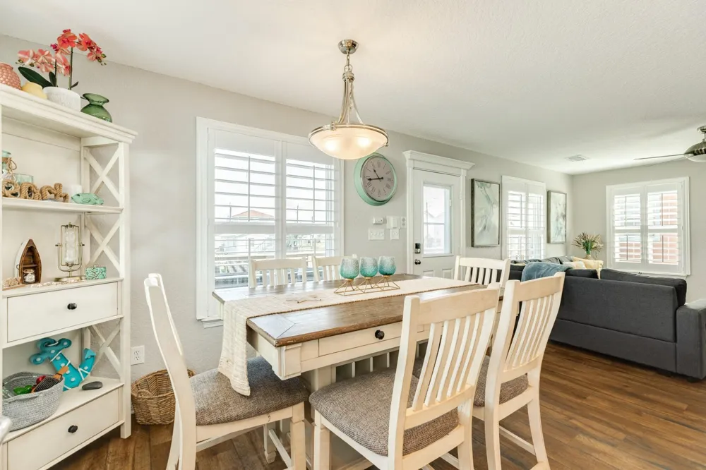 207 Sandpebble Place Surfside Beach, TX 77541