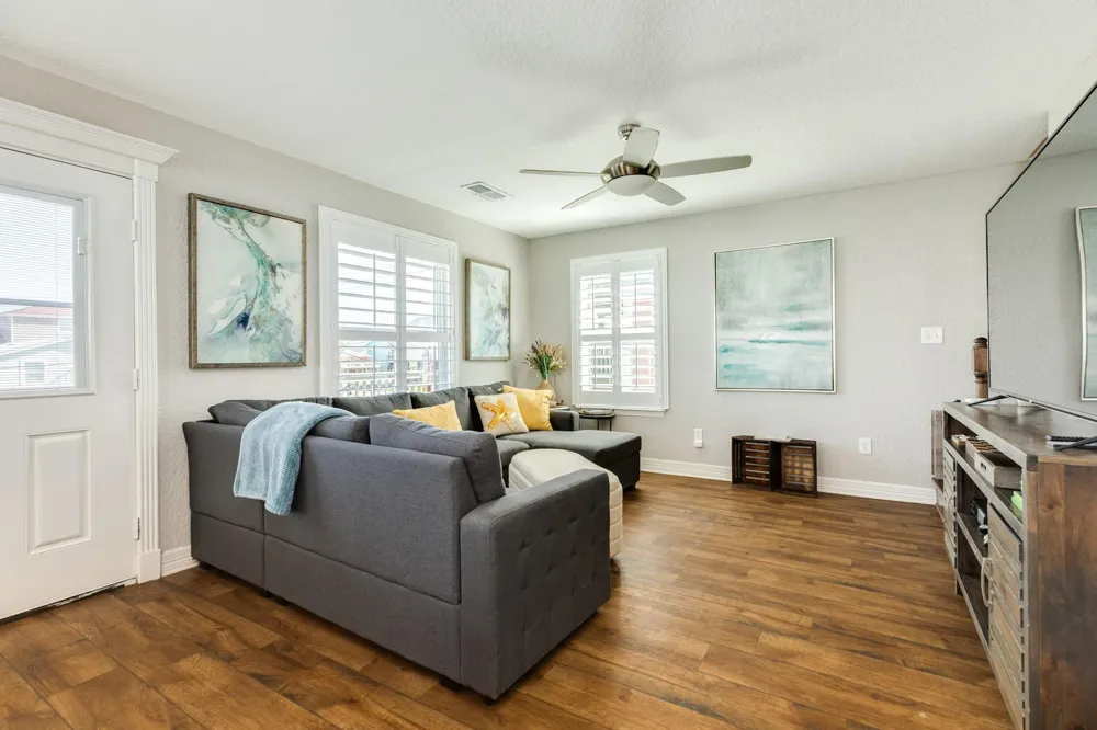207 Sandpebble Place Surfside Beach, TX 77541