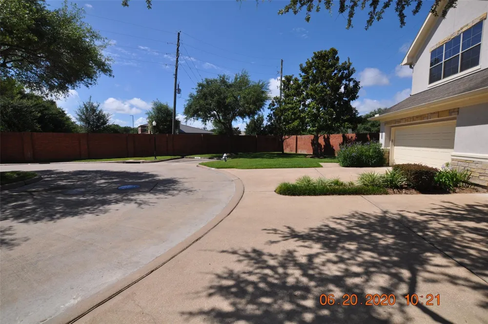 4342 Lake Walk Court #G Missouri City, TX 77459