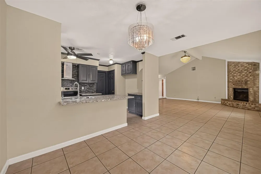 1423 Willersley Lane Channelview, TX 77530