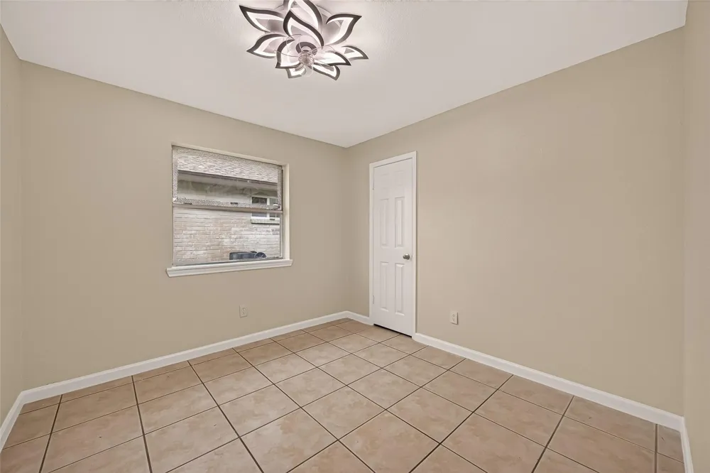 1423 Willersley Lane Channelview, TX 77530
