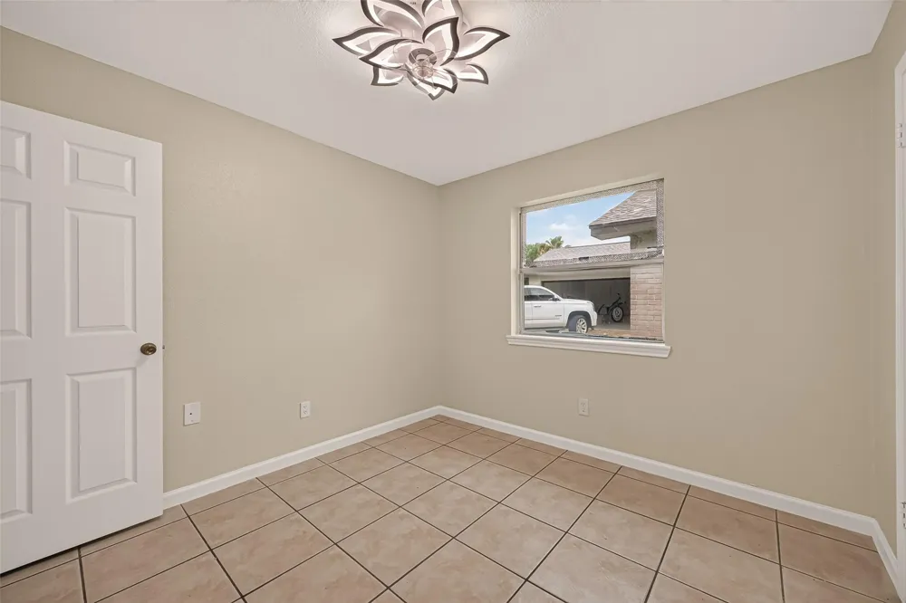 1423 Willersley Lane Channelview, TX 77530