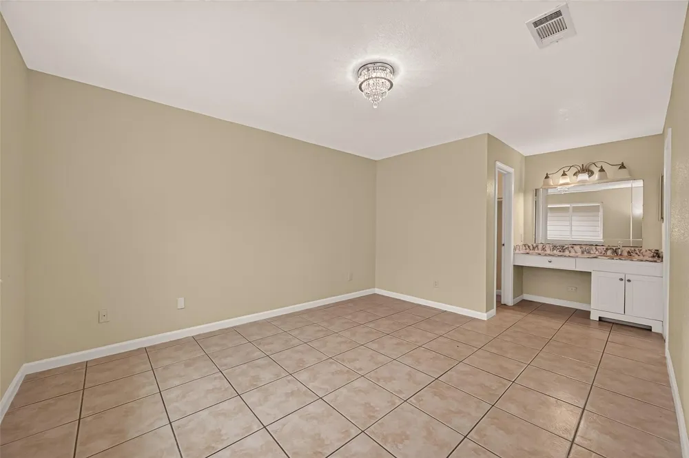 1423 Willersley Lane Channelview, TX 77530