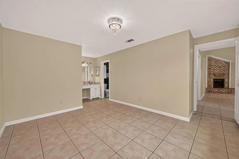 1423 Willersley Lane Channelview, TX 77530