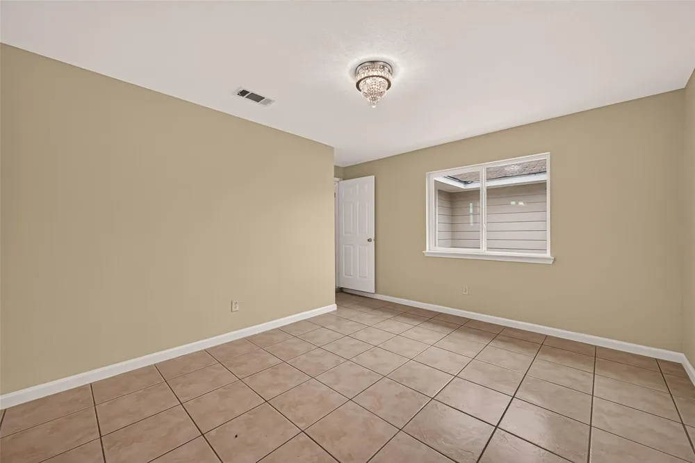 1423 Willersley Lane Channelview, TX 77530
