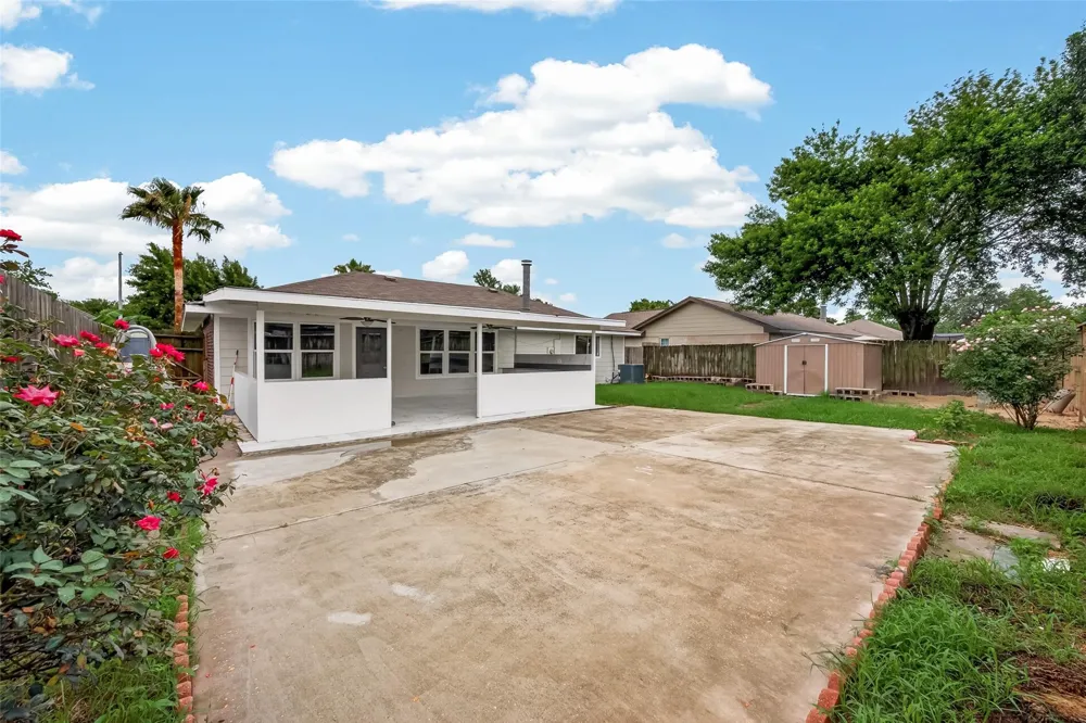 1423 Willersley Lane Channelview, TX 77530