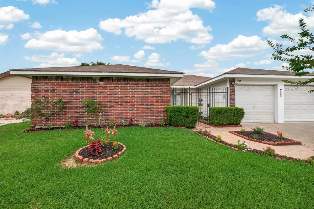 1423 Willersley Lane Channelview, TX 77530
