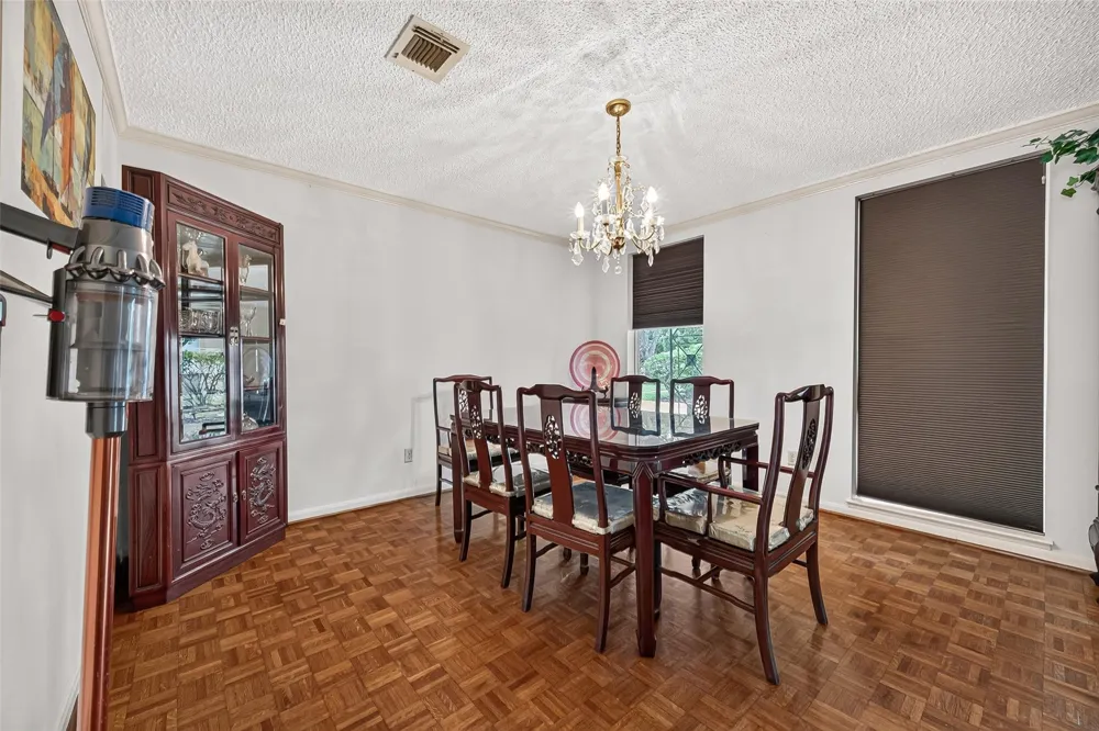 2714 Fairway Drive Sugar Land, TX 77478