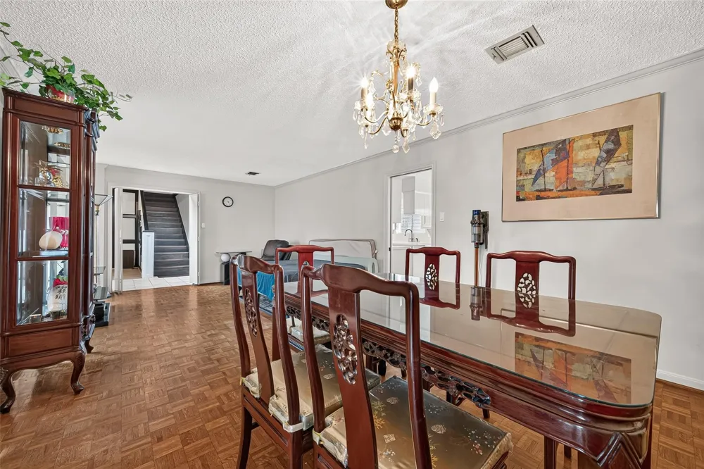 2714 Fairway Drive Sugar Land, TX 77478