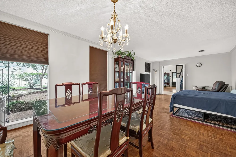 2714 Fairway Drive Sugar Land, TX 77478