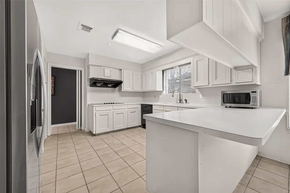 2714 Fairway Drive Sugar Land, TX 77478