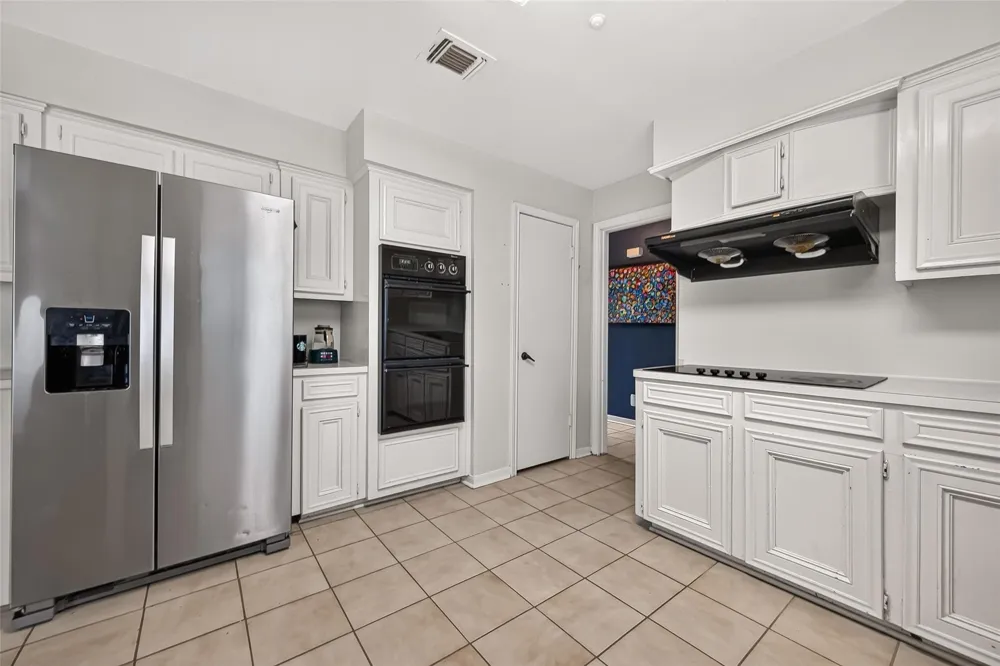 2714 Fairway Drive Sugar Land, TX 77478