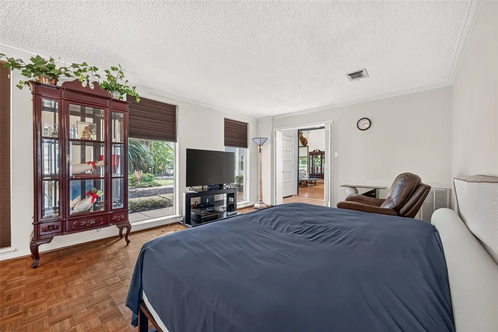 2714 Fairway Drive Sugar Land, TX 77478