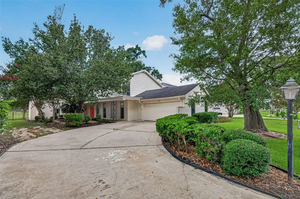 2714 Fairway Drive Sugar Land, TX 77478