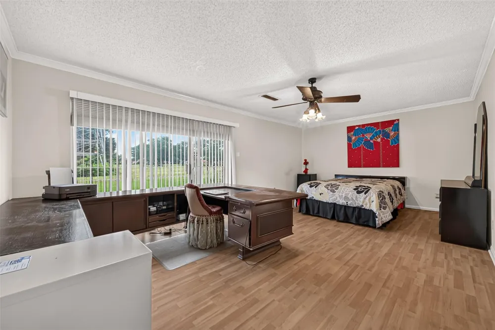 2714 Fairway Drive Sugar Land, TX 77478