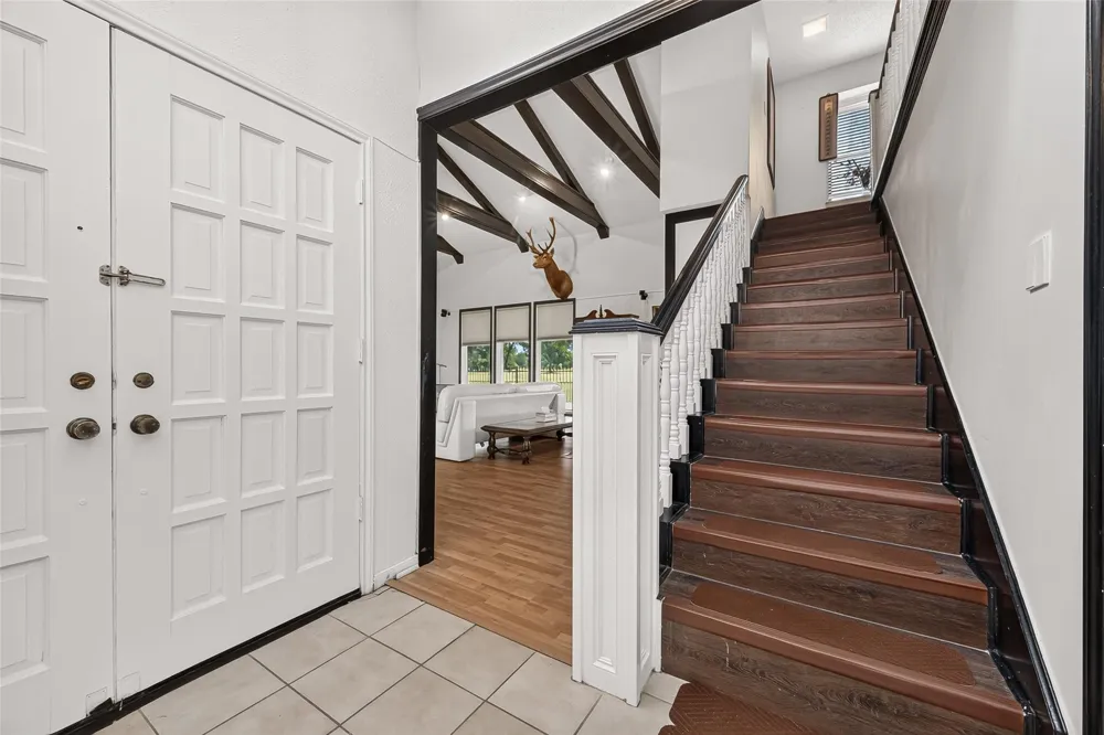 2714 Fairway Drive Sugar Land, TX 77478