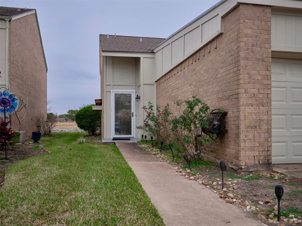 1817 Veranda Drive West Columbia, TX 77486