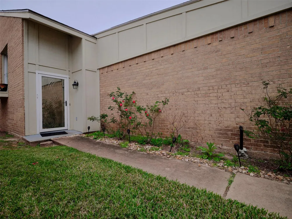 1817 Veranda Drive West Columbia, TX 77486