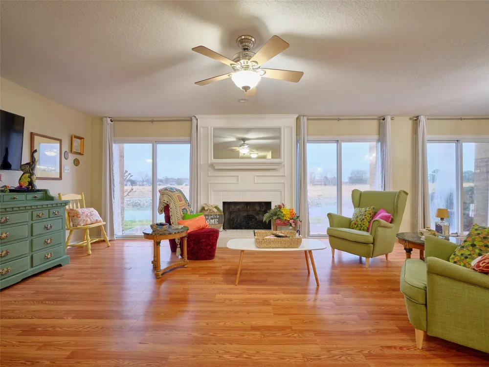 1817 Veranda Drive West Columbia, TX 77486