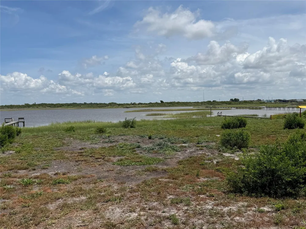 9 Speckled Trout Loop Palacios, TX 77465