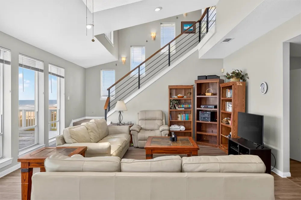 21220 Gulf Drive Galveston, TX 77554