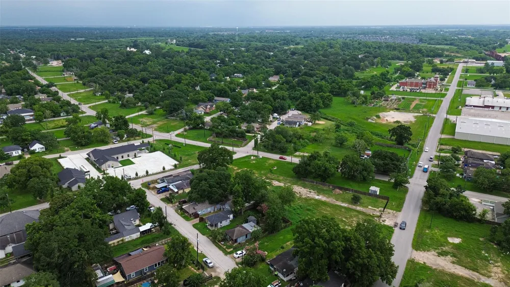 206 Clark Street Richmond, TX 77469