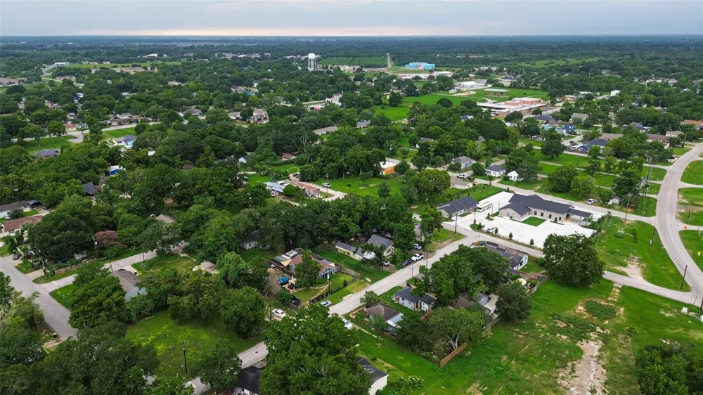 206 Clark Street Richmond, TX 77469