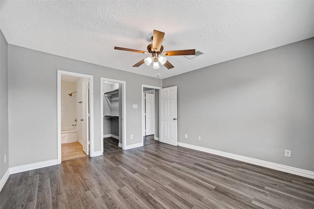 2034 Glencove Drive Seabrook, TX 77586