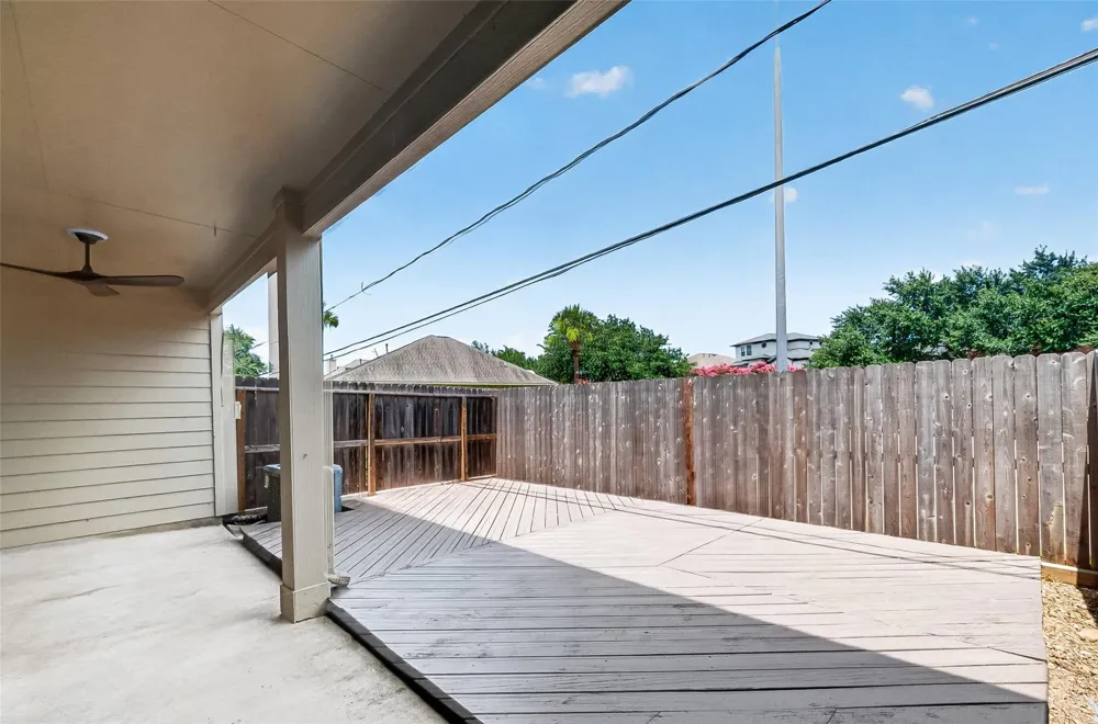 2034 Glencove Drive Seabrook, TX 77586