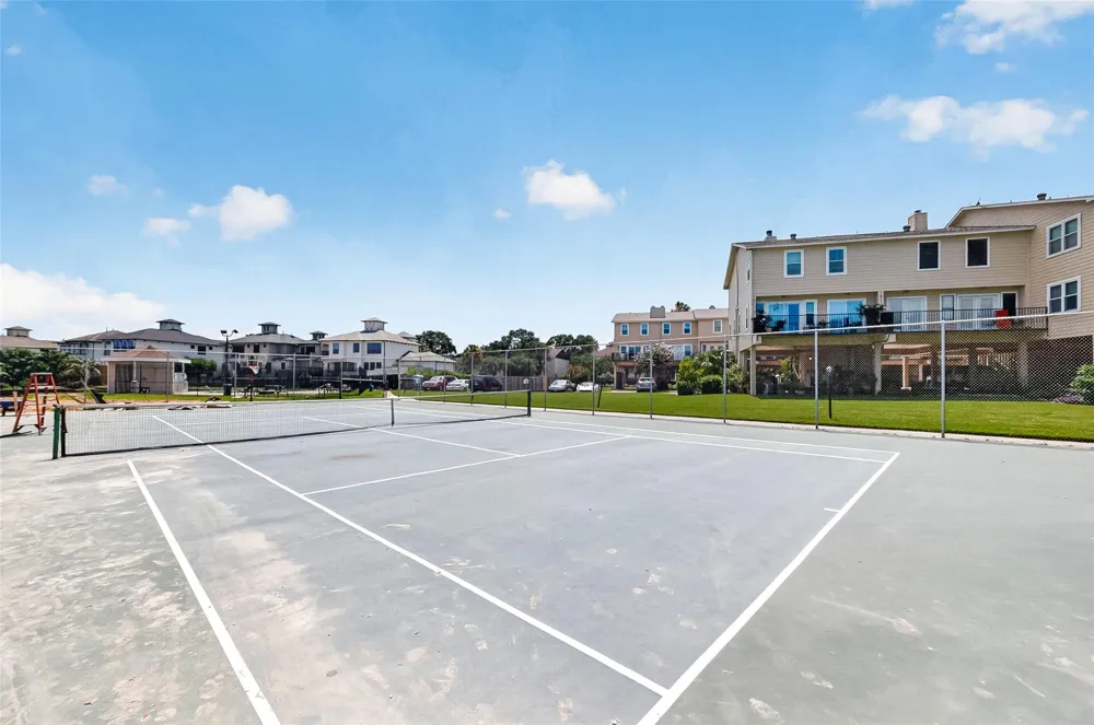 2034 Glencove Drive Seabrook, TX 77586