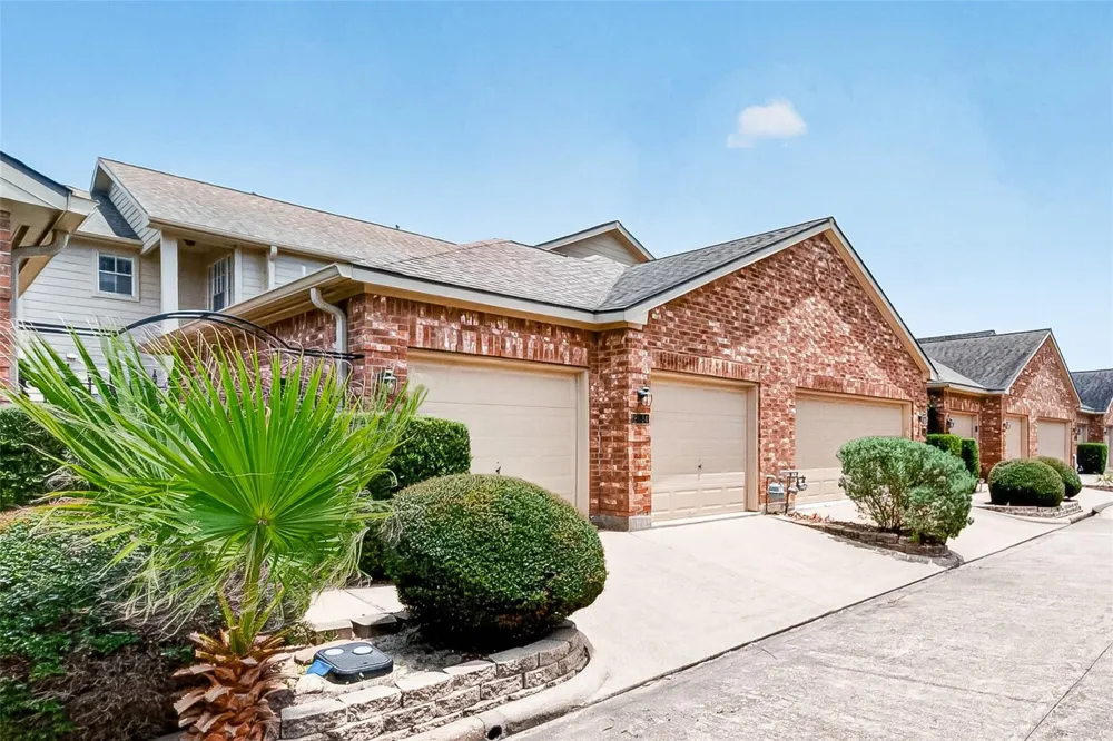 2034 Glencove Drive Seabrook, TX 77586