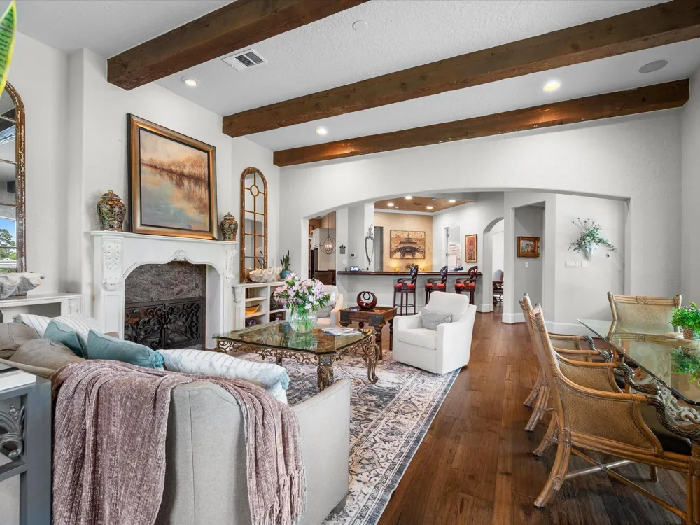 2750 Southern Oaks Drive Houston, TX 77068