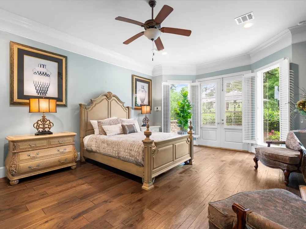 2750 Southern Oaks Drive Houston, TX 77068