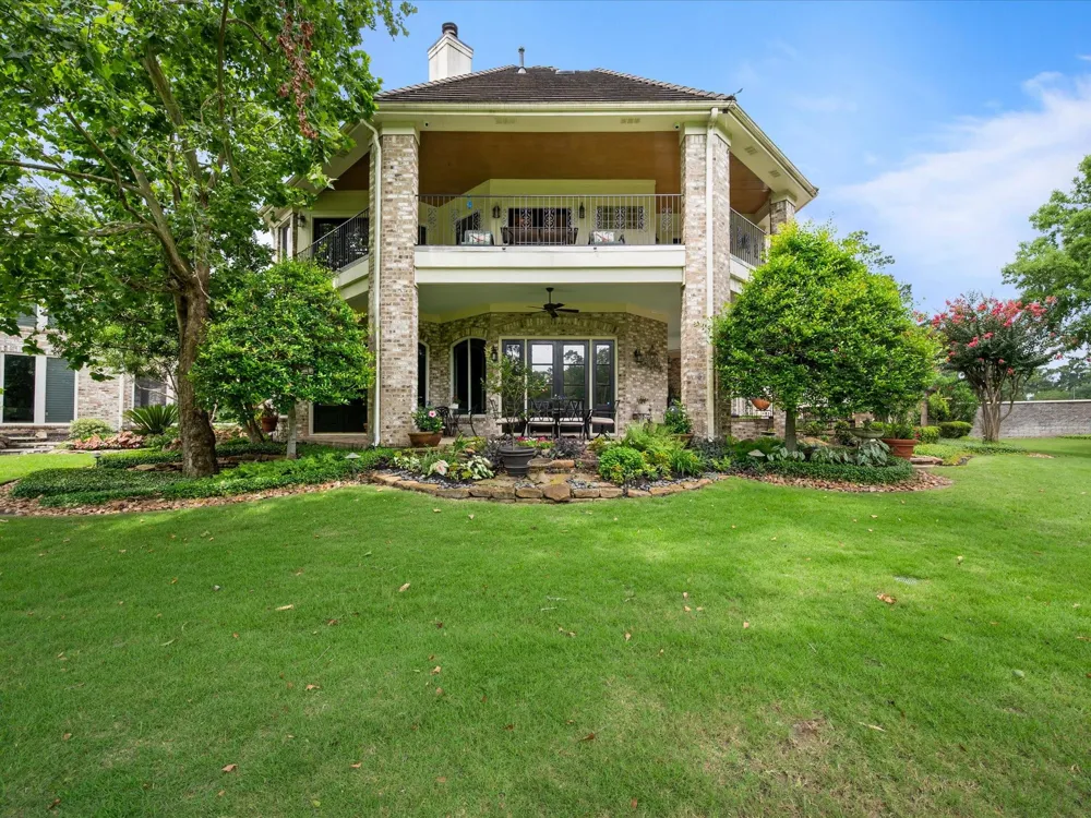 2750 Southern Oaks Drive Houston, TX 77068