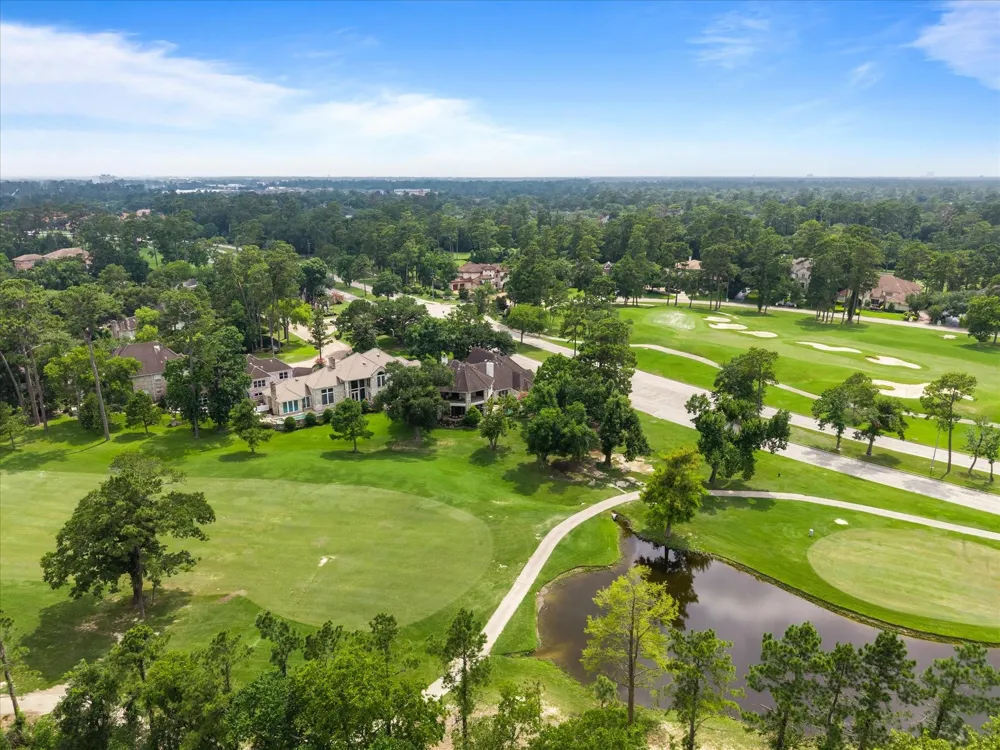 2750 Southern Oaks Drive Houston, TX 77068