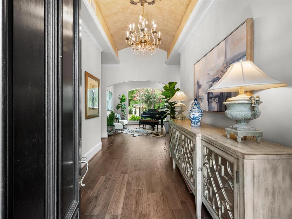 2750 Southern Oaks Drive Houston, TX 77068