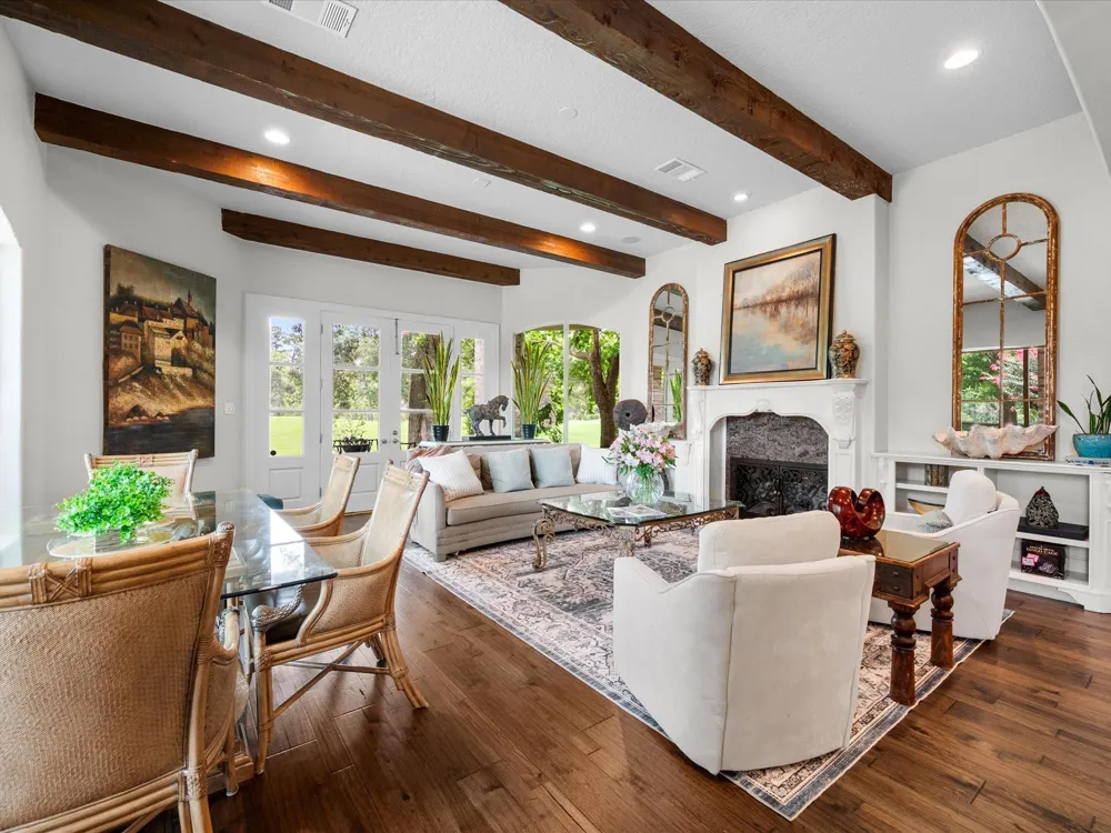 2750 Southern Oaks Drive Houston, TX 77068
