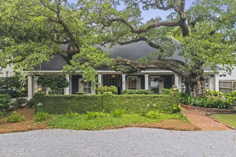 11 Japonica Drive